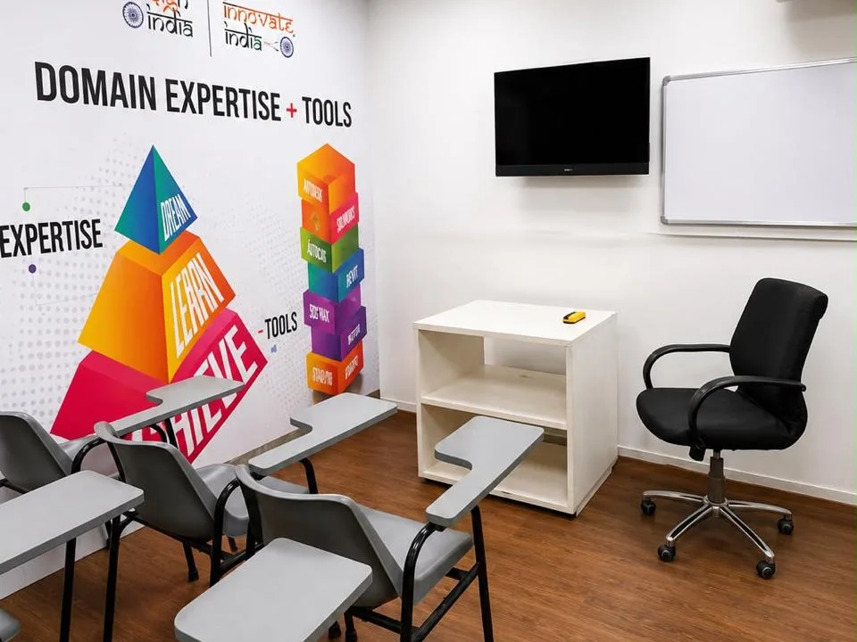 Classrooms & review space at CADD Centre Gurugram, Sector 14